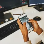 Trader piszący skrypty w TradingView